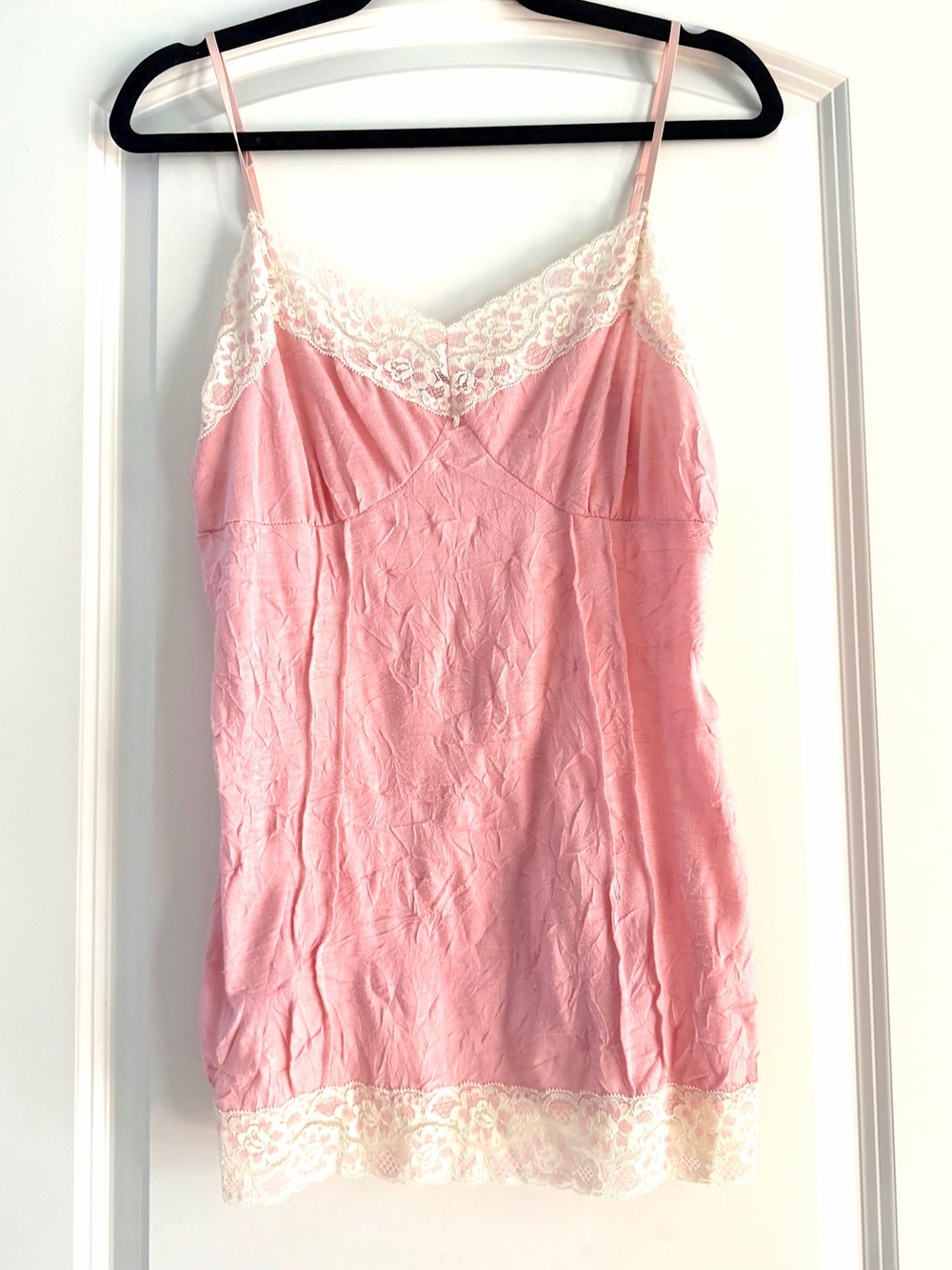 VTG Vol. 1 Pink Camisole W Lace Trim. Crinkle Fabric. Y2K. Feminine. Sexy. Lace